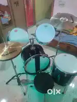 Gladnick Drumset.