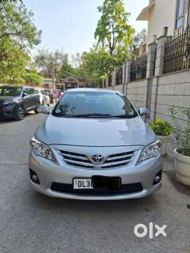 Toyota Corolla Altis 2010-2013 GL, 2011, Petrol