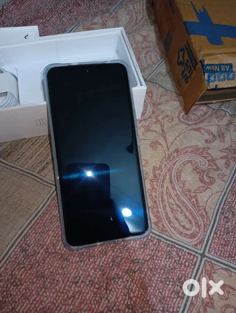 Vivo T4r 8 GB Ram 128 GB Internal Memory
