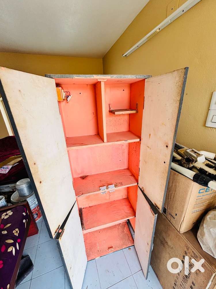 Original Plywood wardrobe & wooden rack