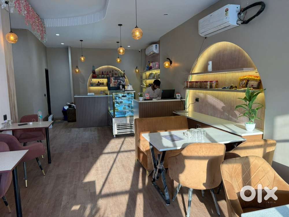 Cafe and restaurent for sale