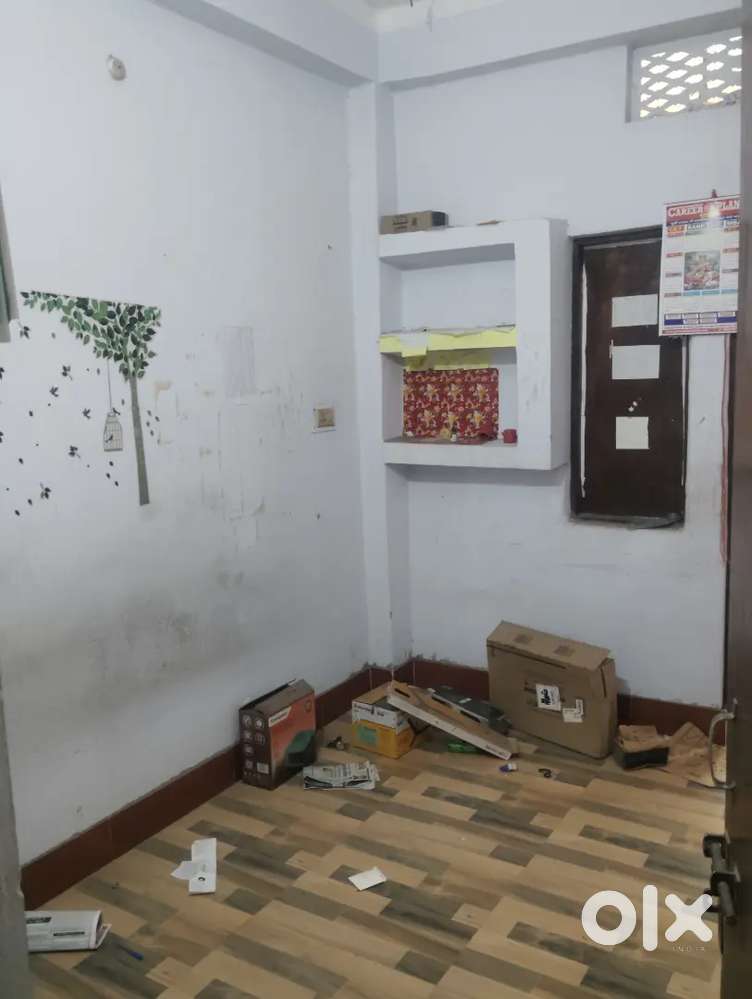 2BHK FLAT ONLY FOR GIRLS