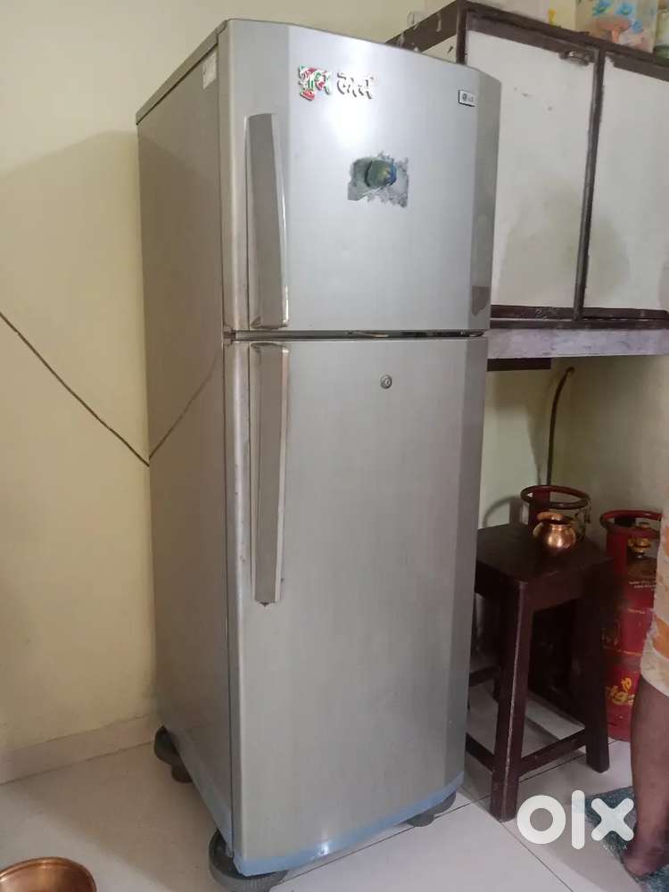 LG Refrigerator 230L