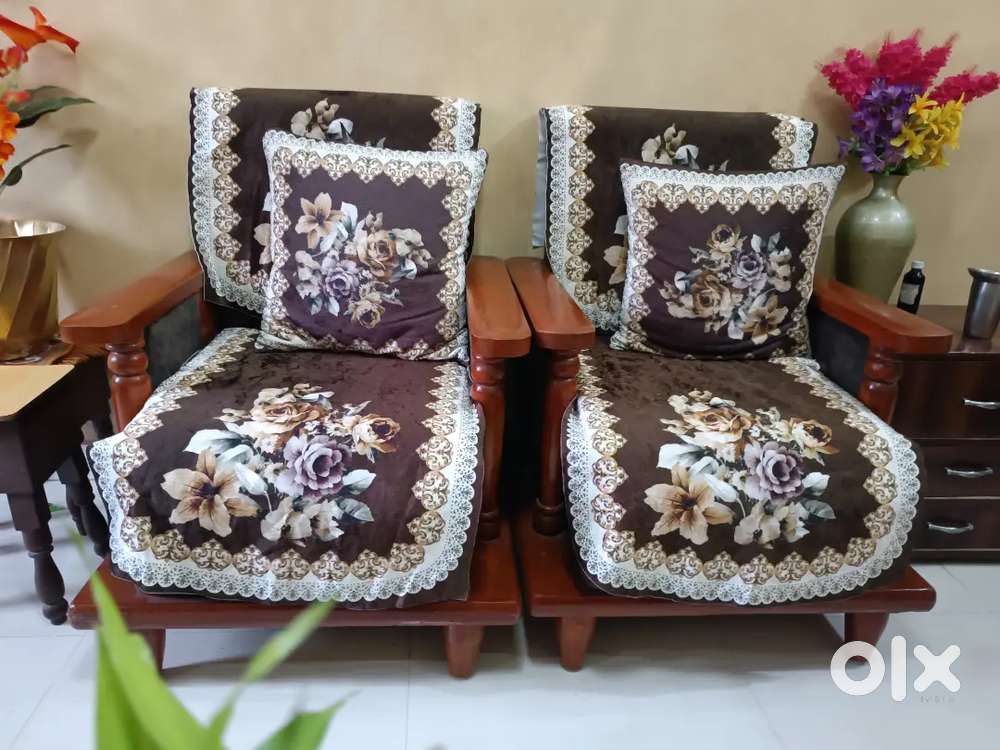 New brand sofa set with center table