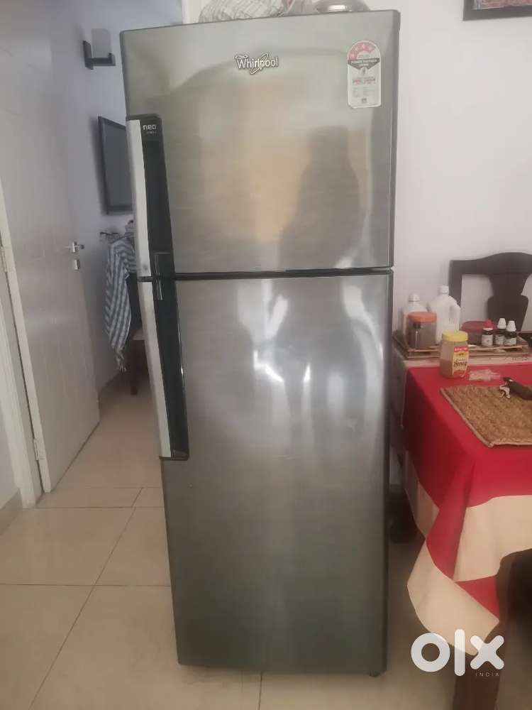 Whirlpool 275 litre double door Frost Free