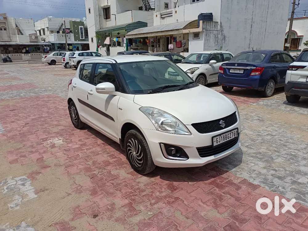 Maruti Suzuki Swift 17-18 CNG & Hybrids 72000 Km Driven