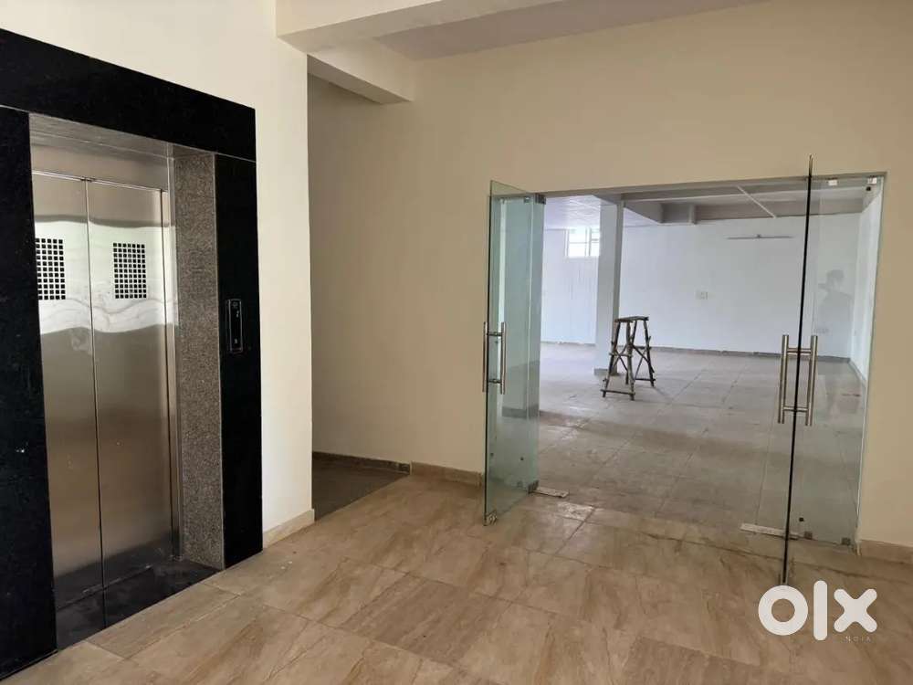 Textile showroom for rent in sanganer