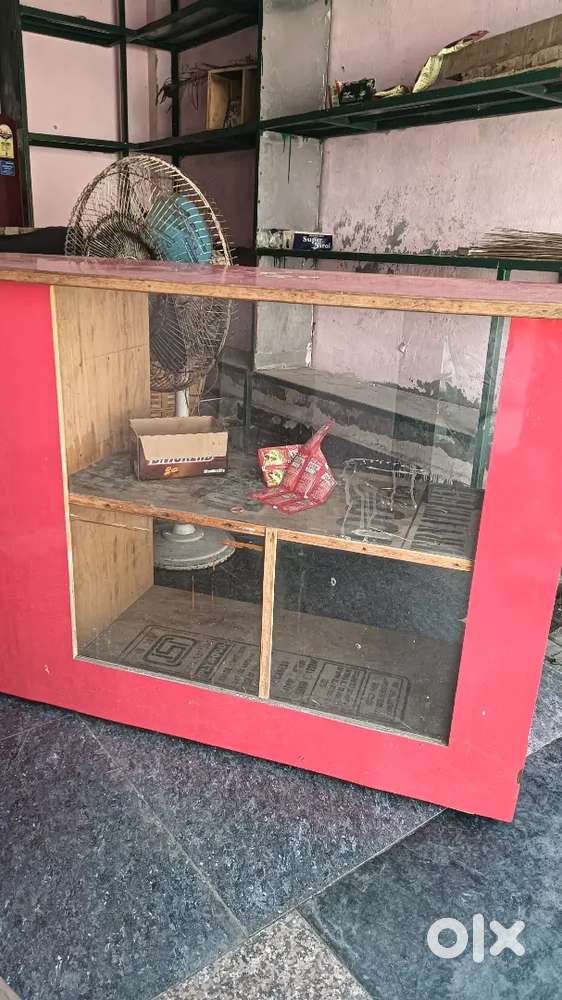 Shop counter