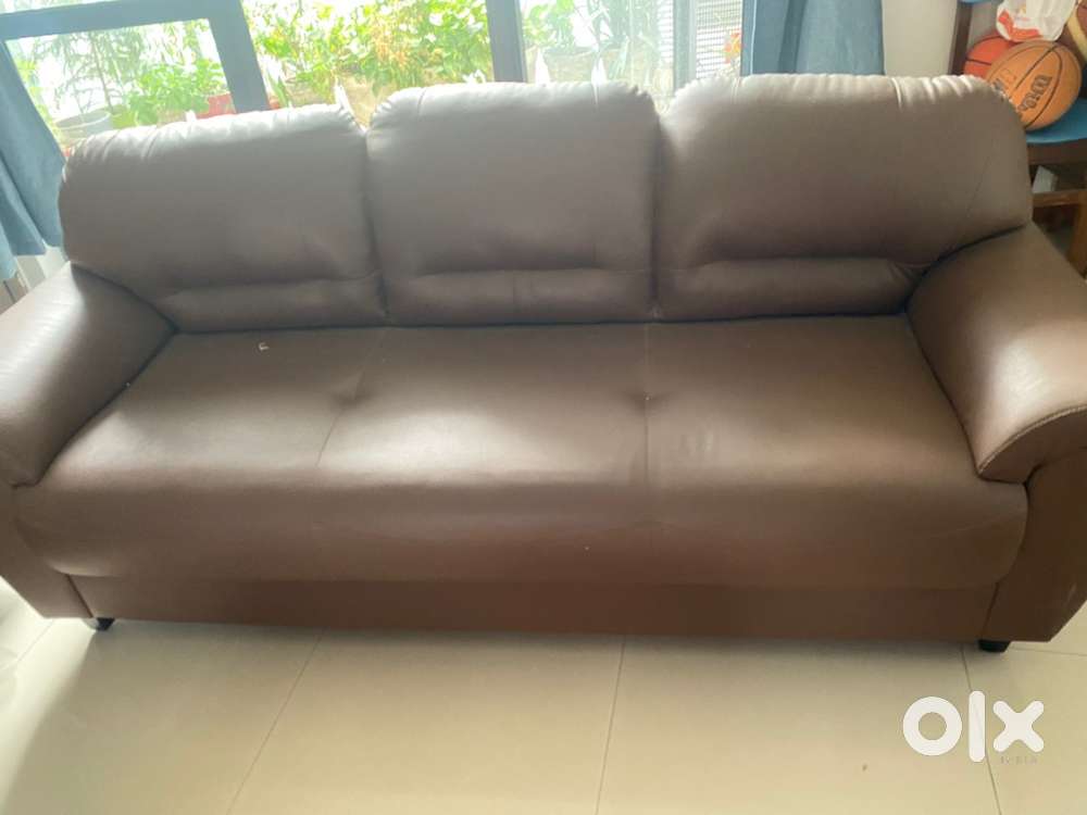 Amazon Brand - Solimo Tulip brown 3 seator sofa