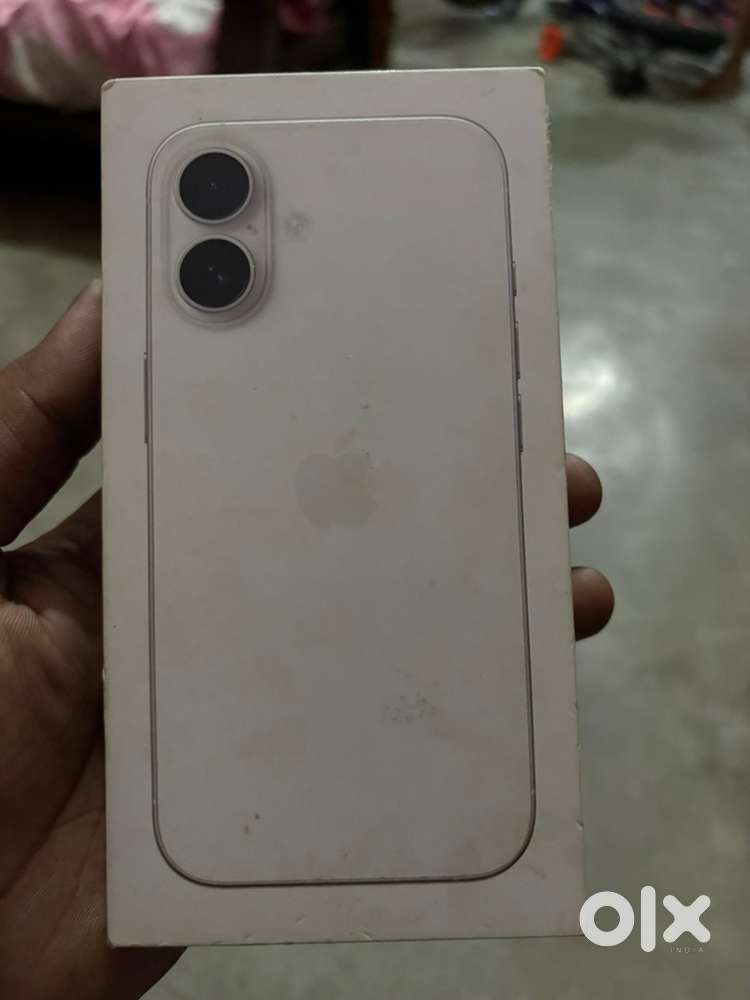 iphone 16 128 gb ek month old only
