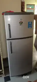 Whirlpool Fridge 256ltr fresh condition no use