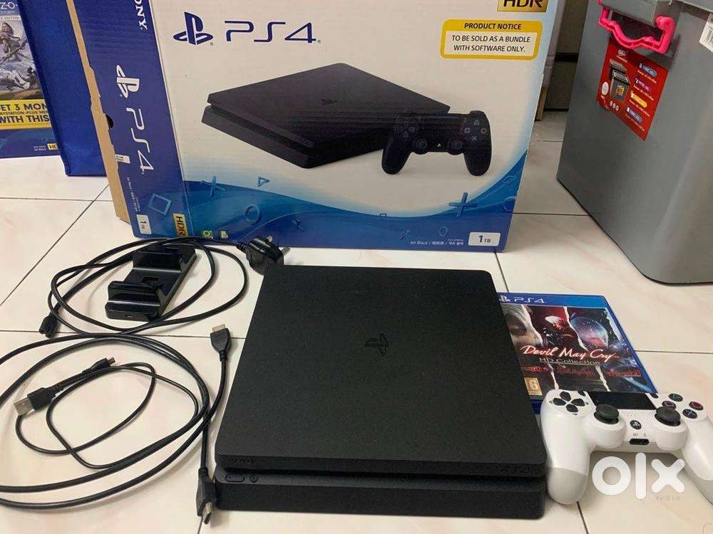 PS4 slim eddition 1tb (mint condition)