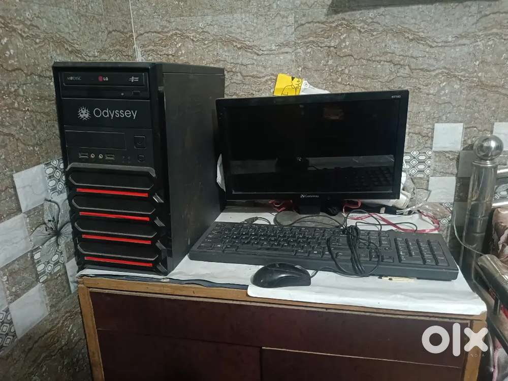 Computer in good condition with the software is web designing and all