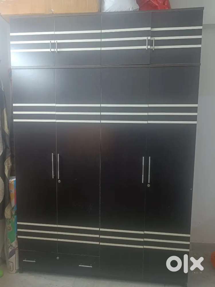 2 door wardrobe with desk