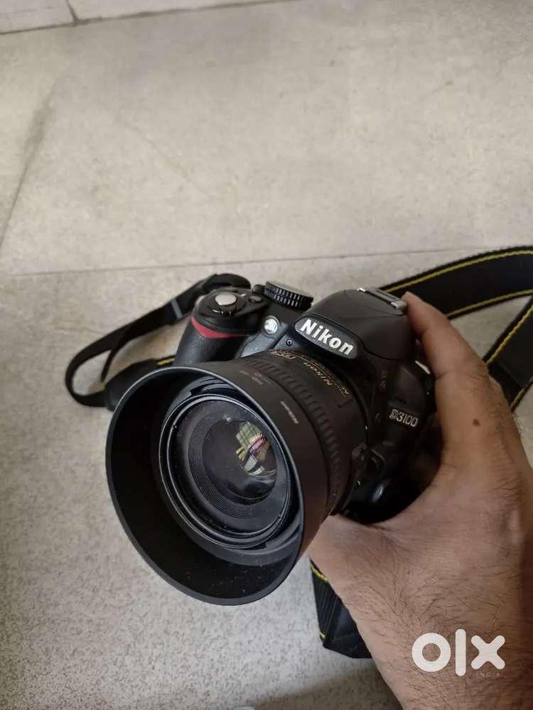 nikon d3100 with 35mm f1.8 lens