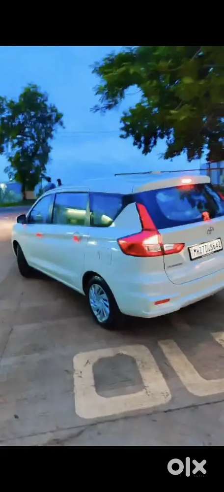 Gadi bechna Hai Jaisi line Thi vaisi Hai Koi Dor company