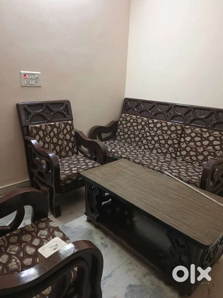 2BHK for rent in rohini sector 22 pocket 16A