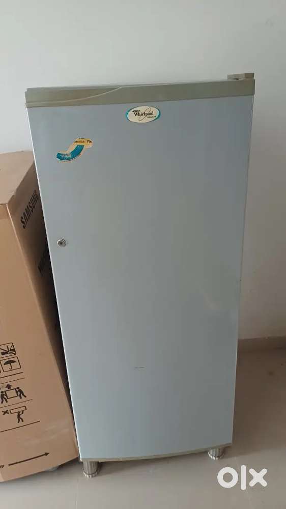 Whirlpool 220 Lt. Fridge