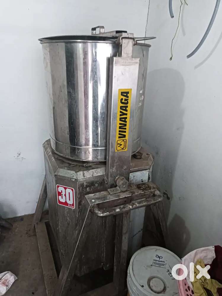 Commercial wet grinder