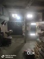 1000 स्क्वायर फीट में बना हुआ है