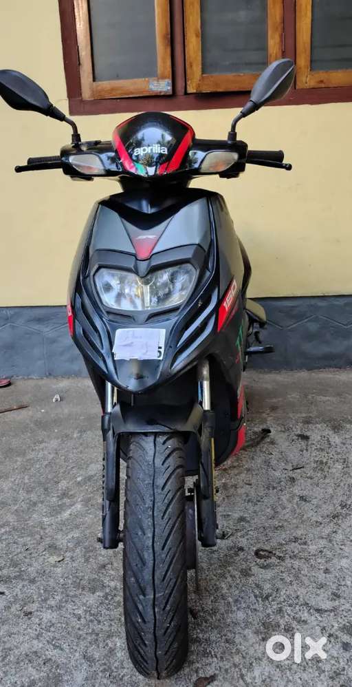 For sale (Aprilia SR 150)