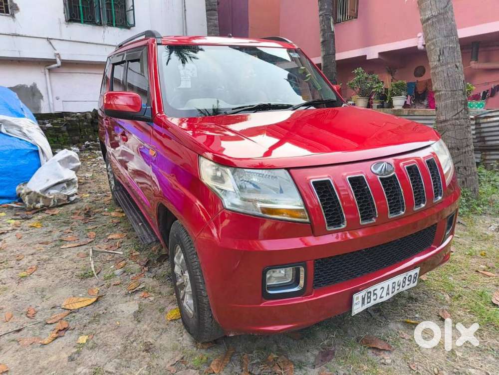Mahindra TUV 300 mHAWK100 T8, 2016, Diesel