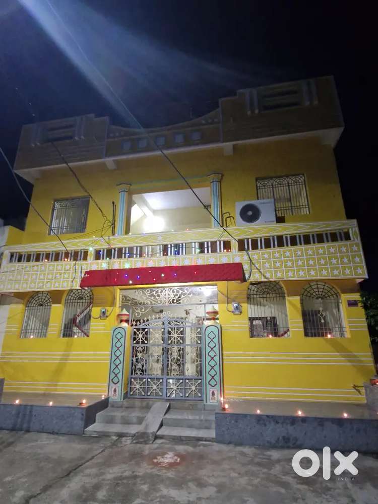 Working professionals only