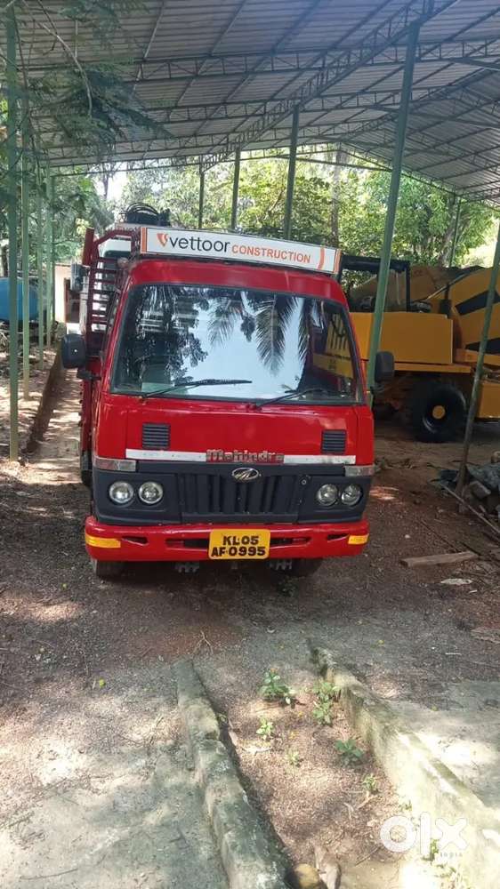Mahindra load king pride