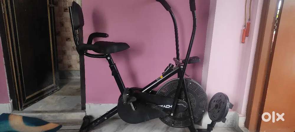 Gym cycle reach bike