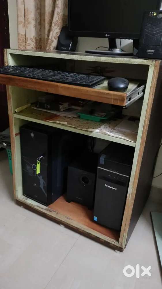 Computer Table
