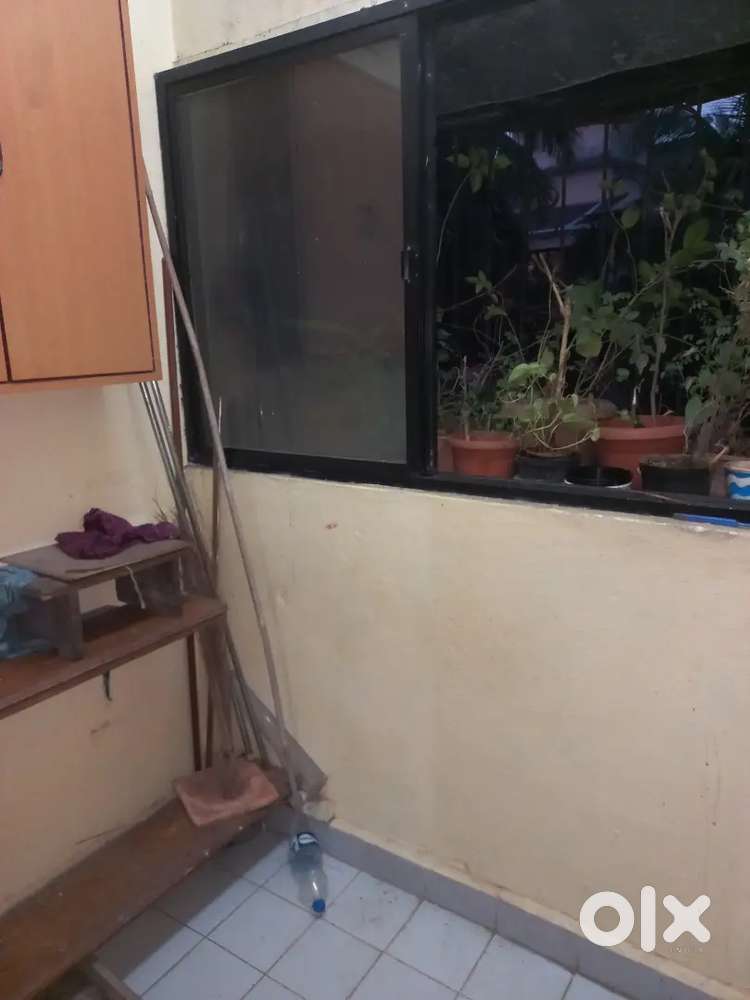 I AM BROKER)CALL DIRECTLY. 2BHK FLAT LIFT GENERATOR CAR PARK WARDROBE