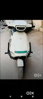 Good condition battery 170 kilometres chalti h