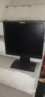 Monitor HCL 17 and Zebronic 15.6