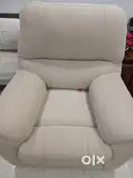 Single manual recliner Sofa