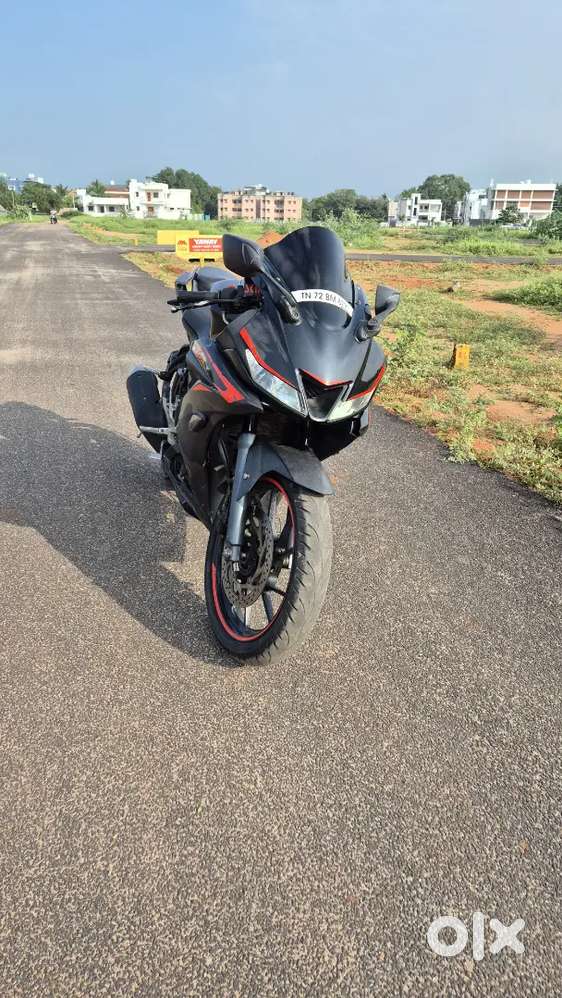 Yamaha R15 V3