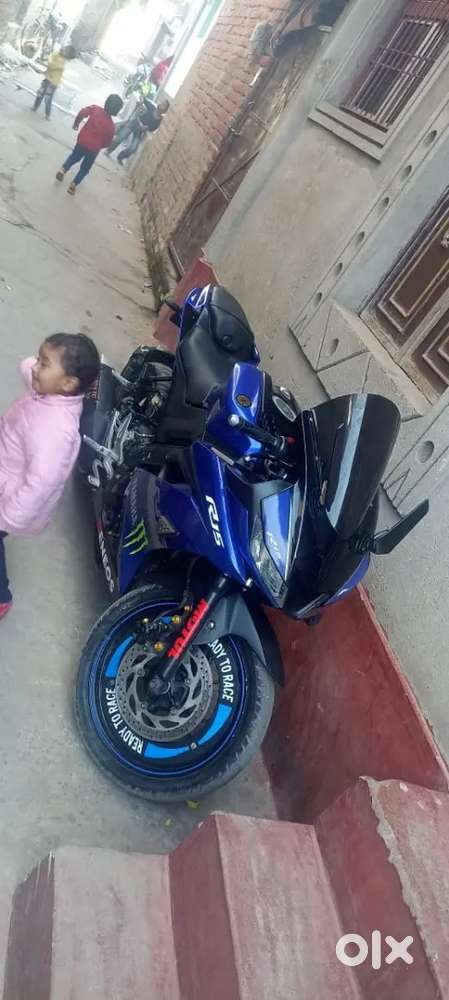 Yamaha R15 V3 Blue colour