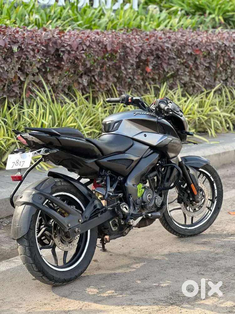 NS 160 first owner bike In brand new condition.