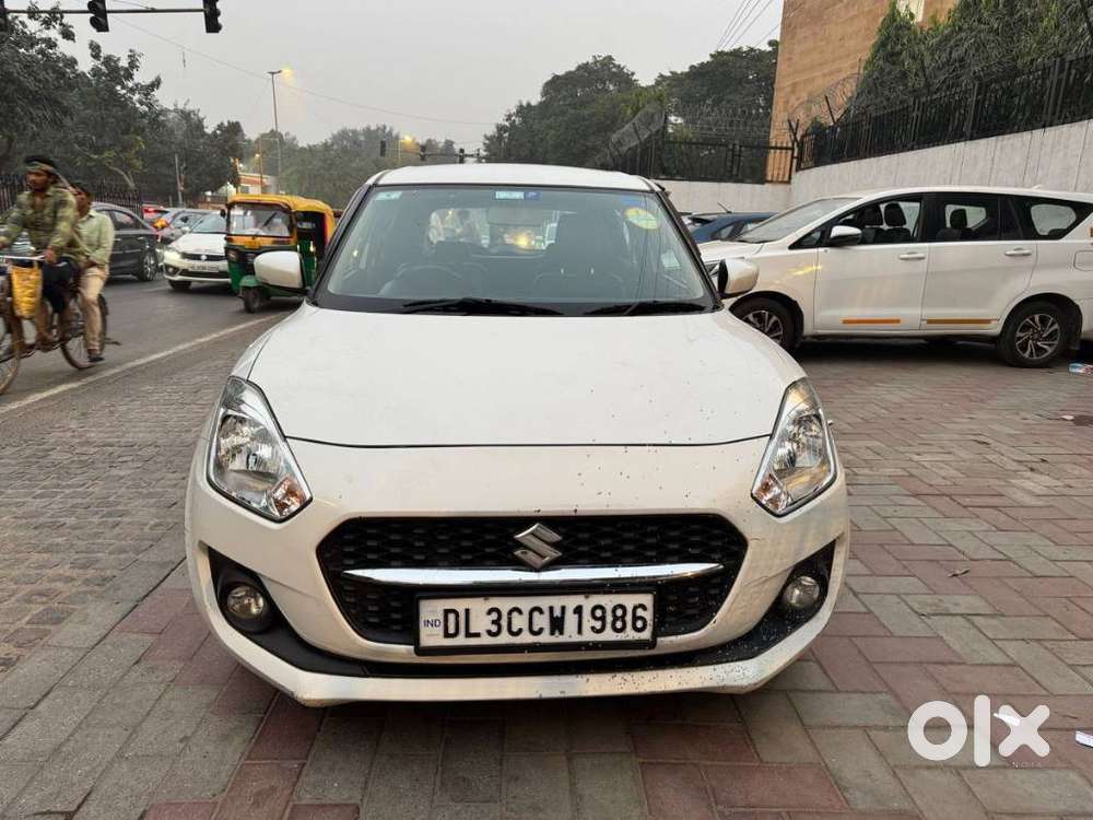 Maruti Suzuki Swift VXi + Manual, 2022, Petrol
