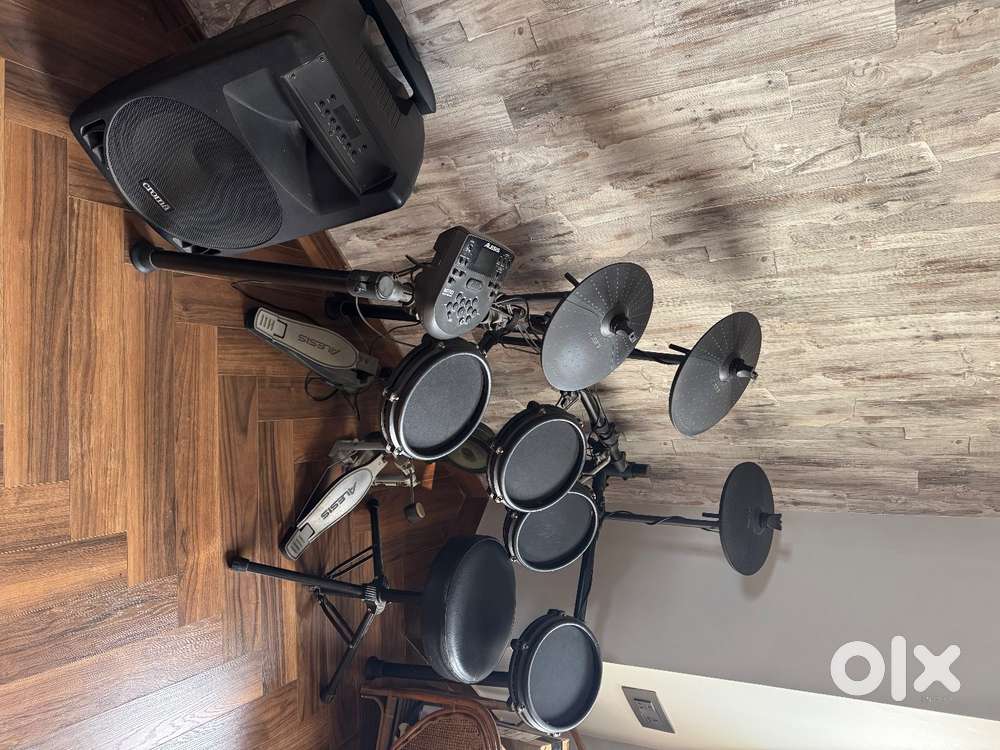 Drums in excellent playing condition