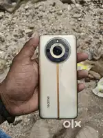 Realme 11 pro