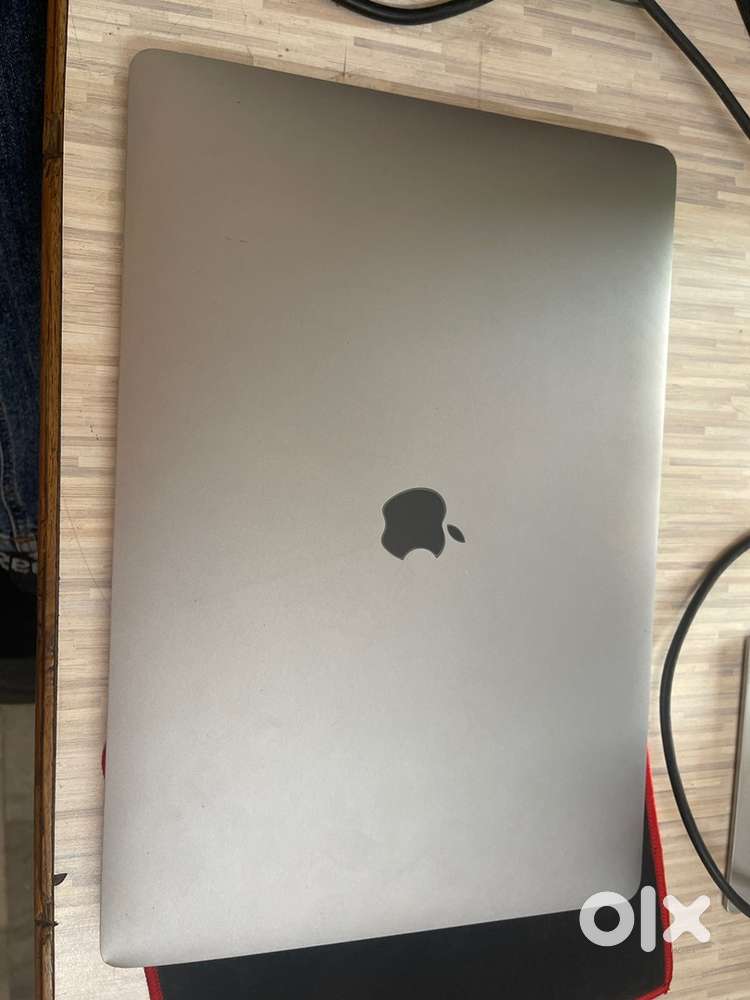 MacBook Pro i9