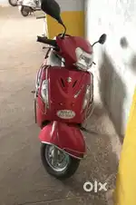 Suzuki access 125 red colour