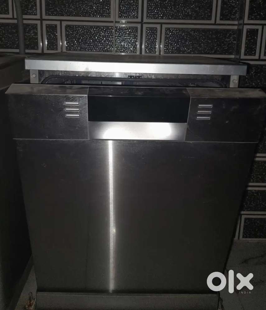 BRAND NEW DISH WASHER OF FABER COMPANY