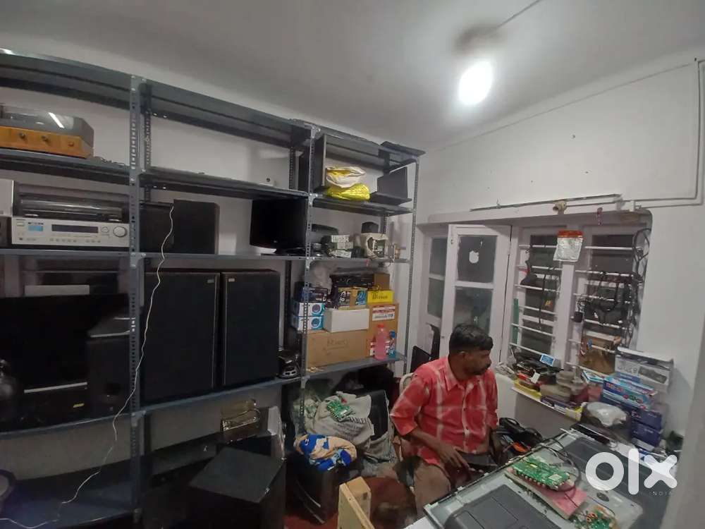 Audio video service center