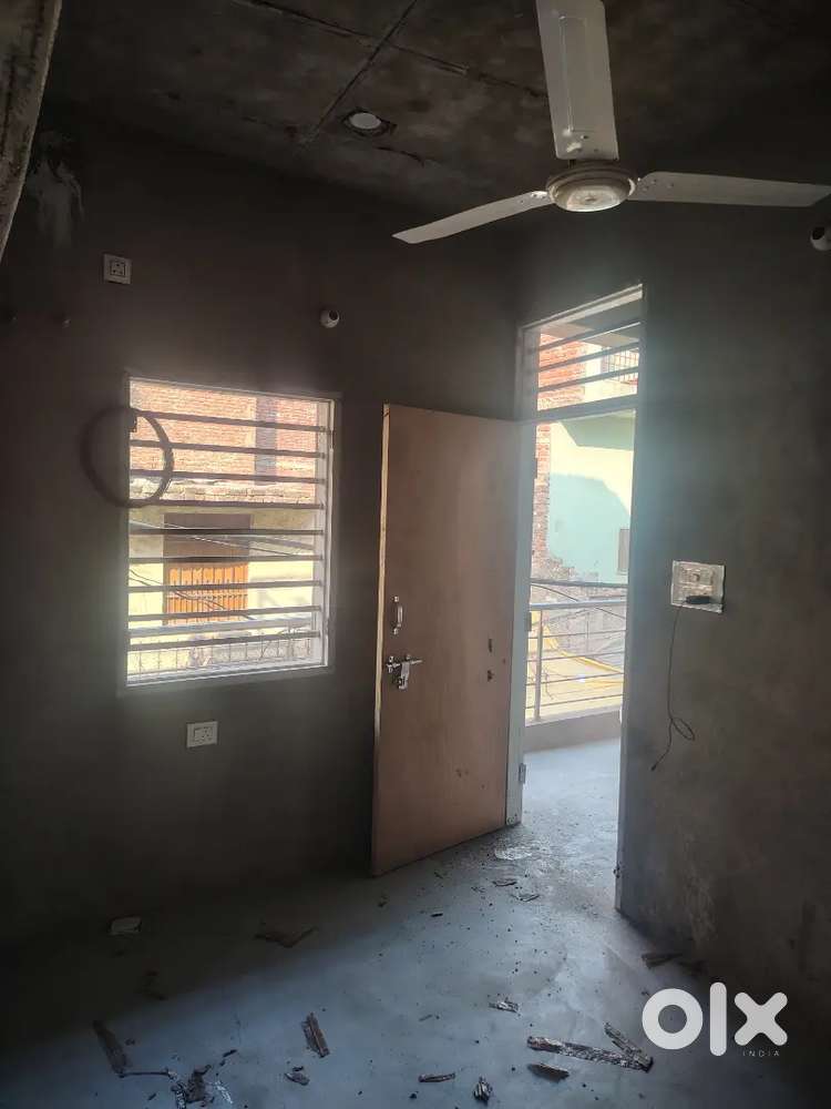 Only room kichan nhi hai pani bijli free