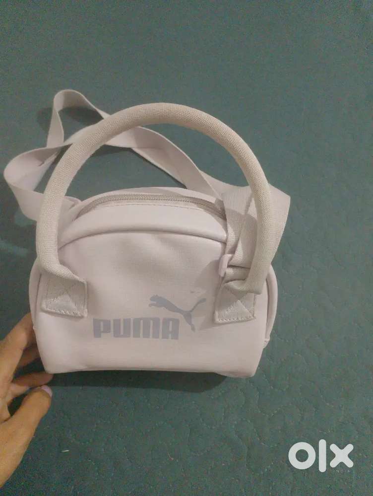 Urgently selling at  reasonable price grab it & get lucky