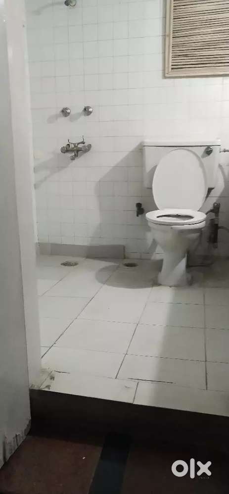 2 room kitchen bath ground floor