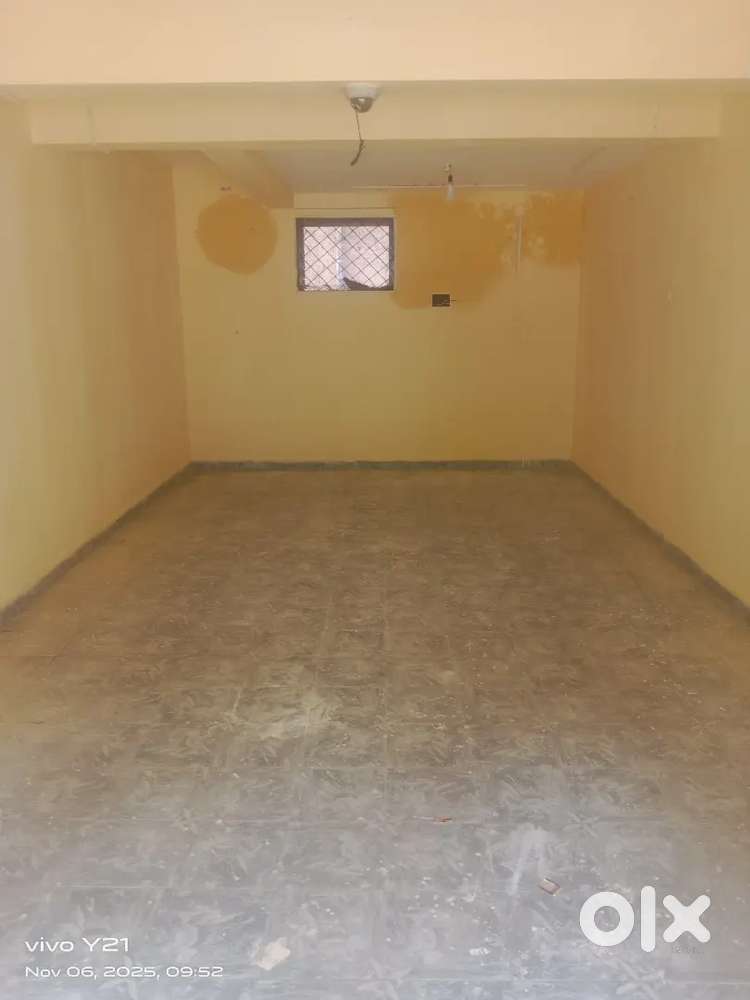 Shop for rent prabhu enclave bldg 31sqm
