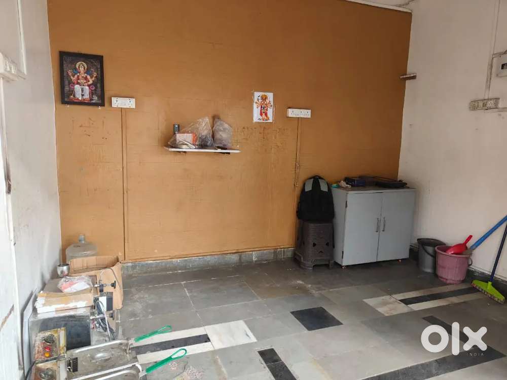 Shop for rent at Juinagar Railway Station