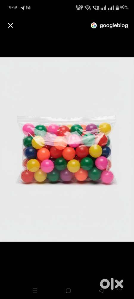 Colorful bouncy balls in multiple colours.